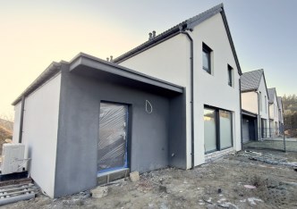 dom na sprzedaż - Lubin (gw), Obora